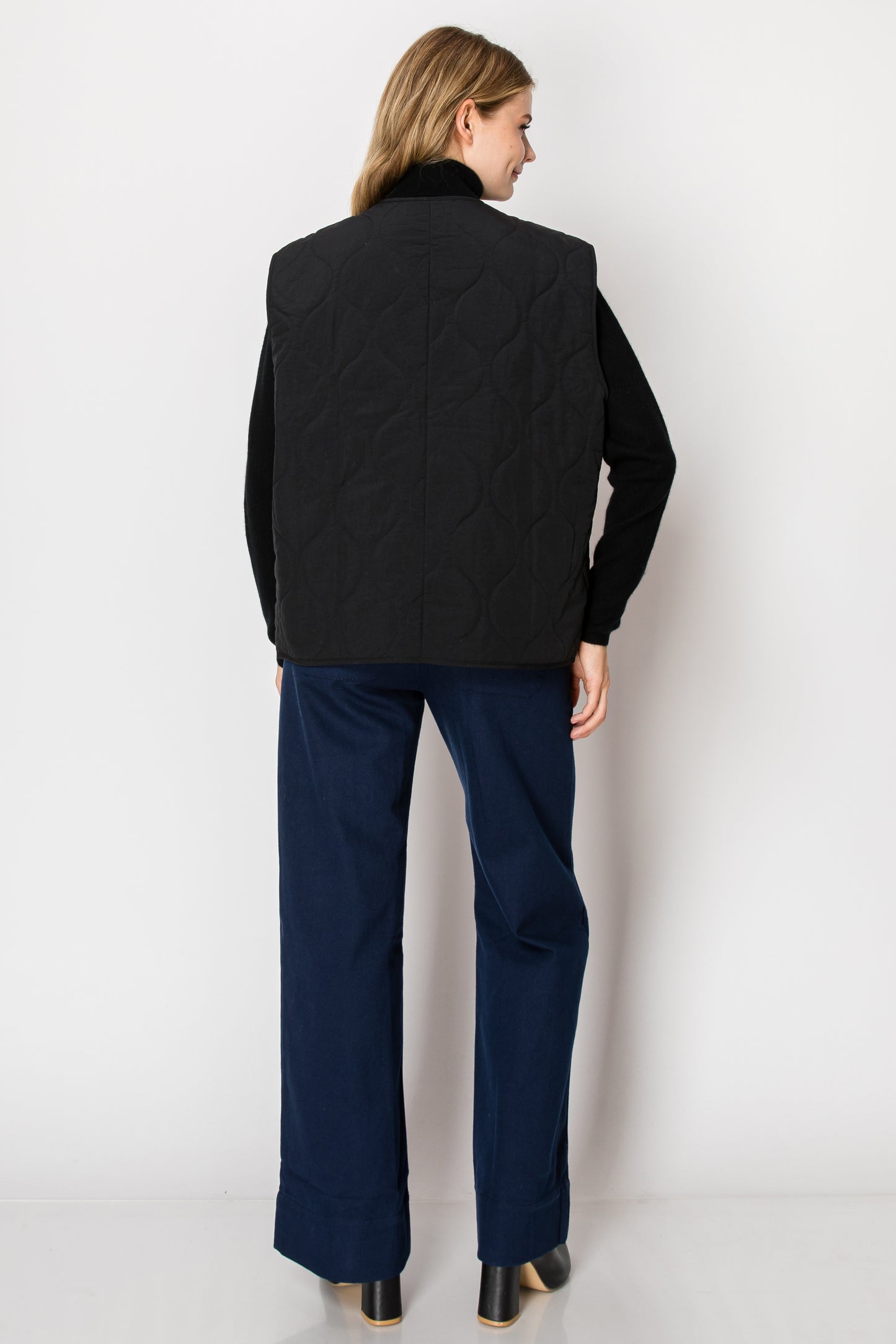 essential quilted vest for women