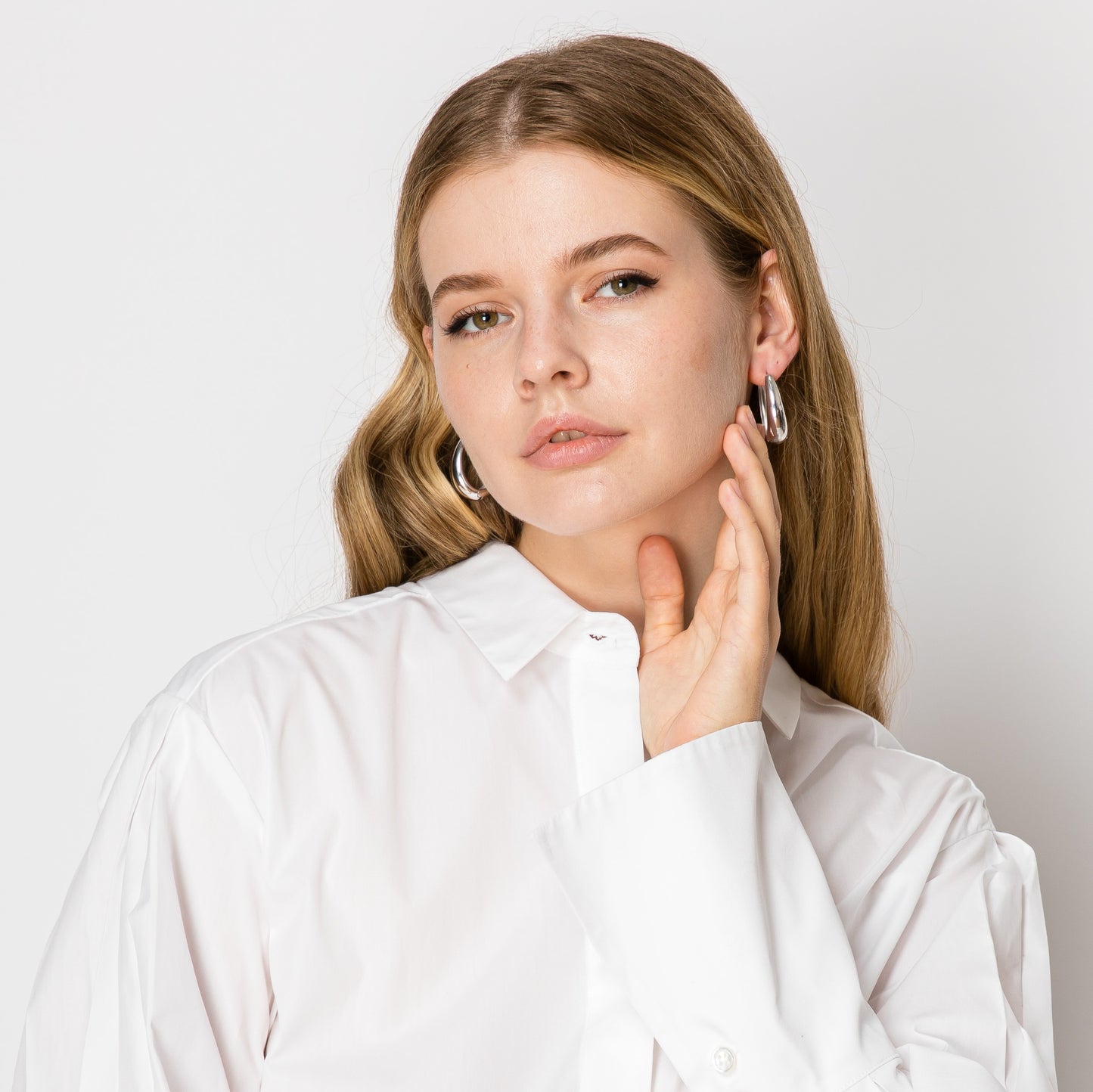 women's earrings wolf & badger
statement silver earrings
minimal jewelry medium hoop earrings light weight earrings
large bold hoop earrings
large bold earrings jewelry
janis savitt hoop earrings
hoop earring fashion jewelry
essential designer jewelry
designer earrings daily wear
Daily Classic bold silver earrings
bold earrings all day wear