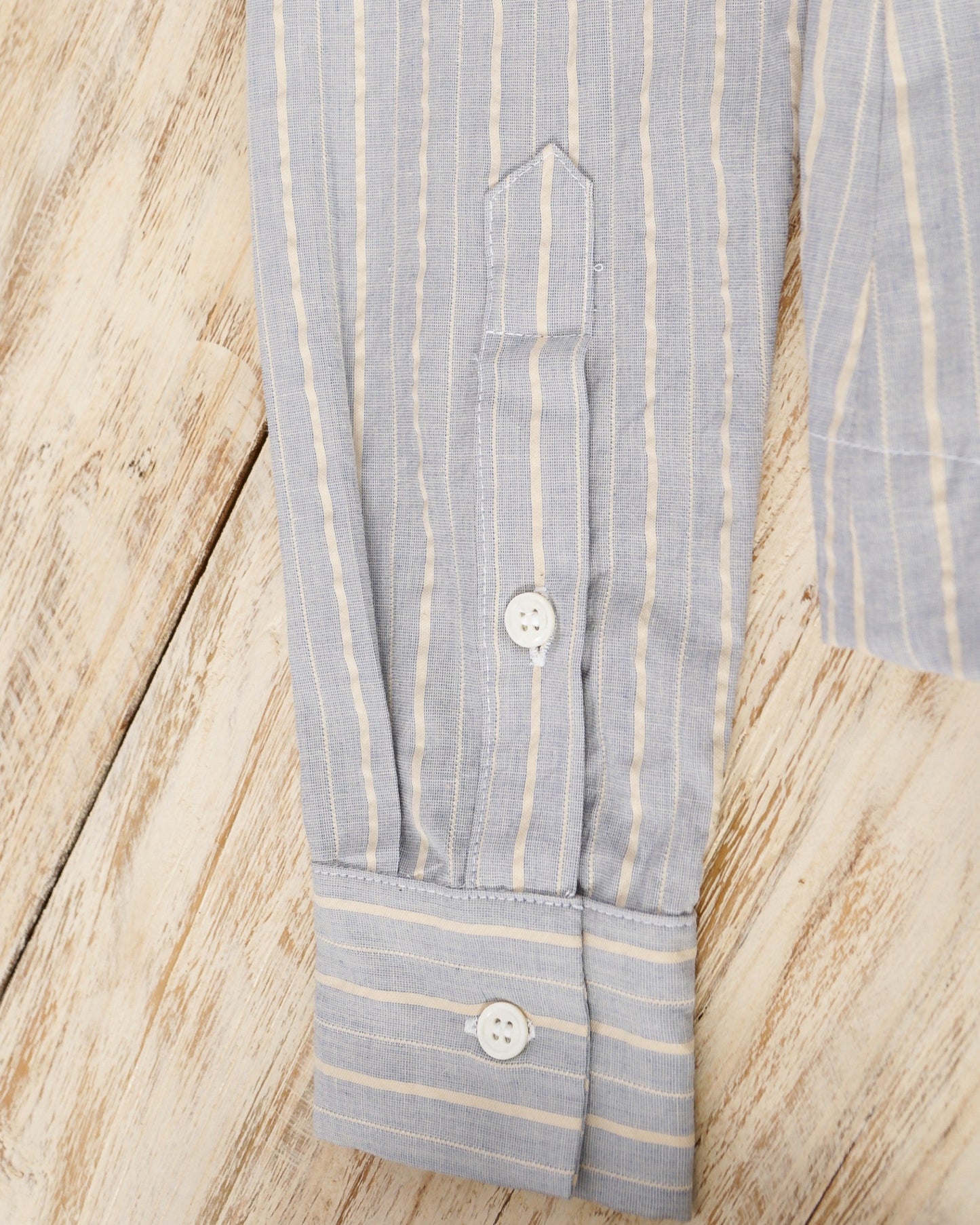 casual dressing stripped shirt women's spring trend