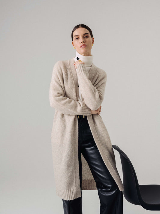 women's fall fashion Women's fall cardigans Winter Fashion styles wcashmereshop Vivian Maxi Open Cardigan heather brown cardigan Sweaters w. cashmere statement soft romiboutique robertsonmadison oatmeal Maxi Cashmere Cardigan Long sleeve cardigans Layering cardigan Knit cardigans hivewinstonsalem heather brown FW fashion trend essential Daily Cozy cover up cardigan classic layering knit cardigan cashmere  brown cardigan bluebirdboutique beige long cardigan