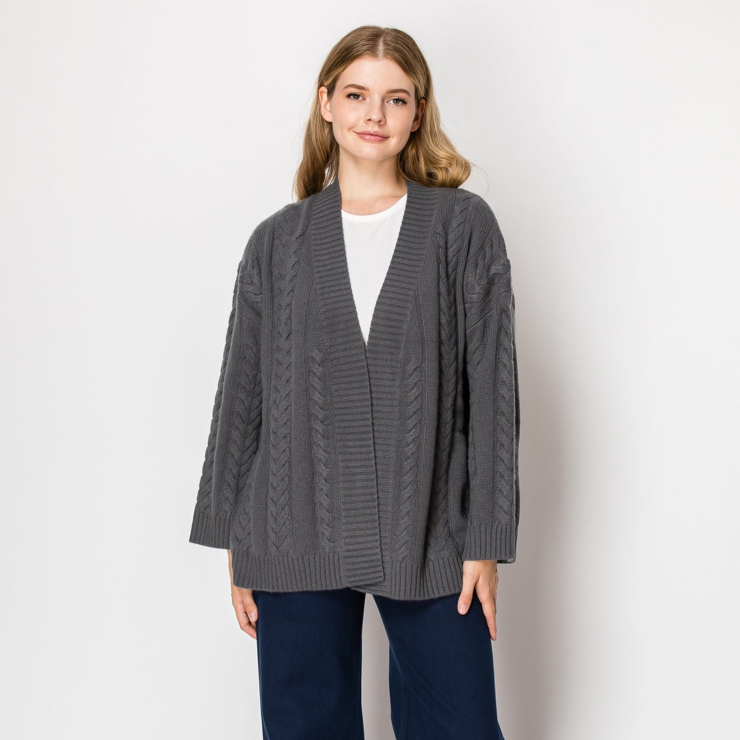 fine cashmere cable knit open cardigan