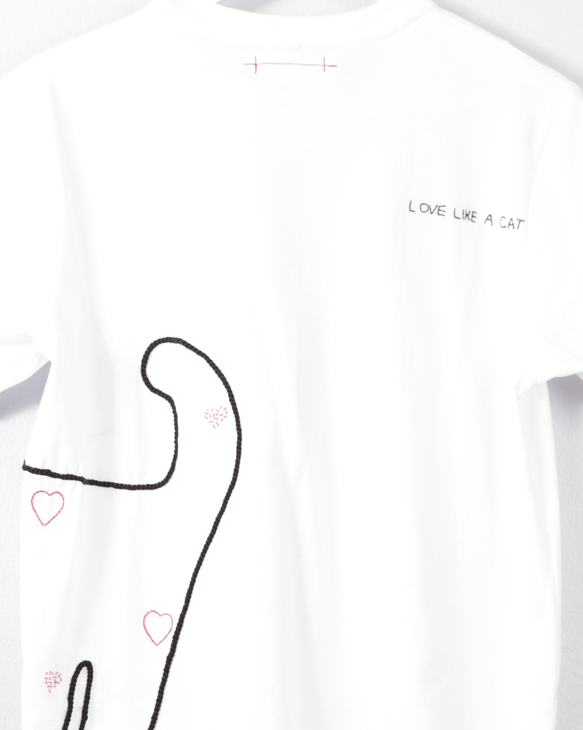 white boxy fit t-shirt  cats with a heart short sleeve white tee